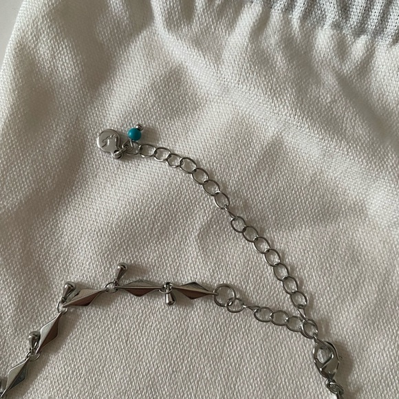 HOLLISTER - Silver Choker - Picture 2 of 2